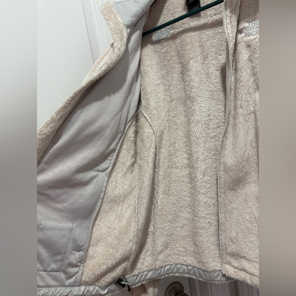 The North Face Women's Beige Teddy Jacket - Picture 6 of 8